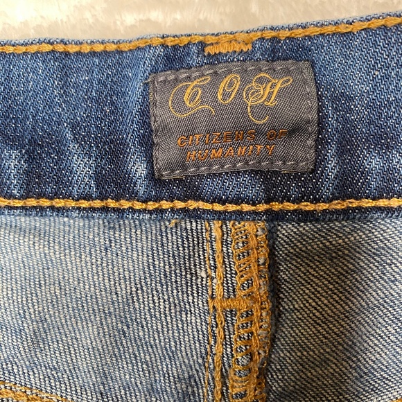 Citizens of Humanity* Cut-Off Denim Shorts *Size 27 - Picture 10 of 15